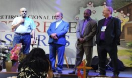 RENÚNCIA DA PRESIDÊNCIA DO COLÉGIO EPISCOPAL E NOVA MESA DIRETORA