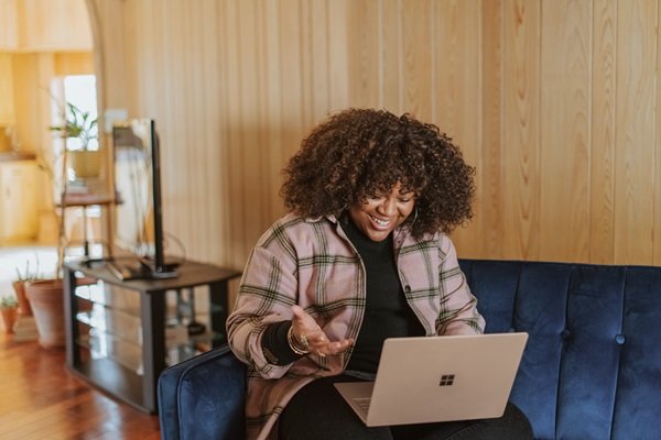 surface-8hplpr3hebu-unsplash-448-800x568.jpg